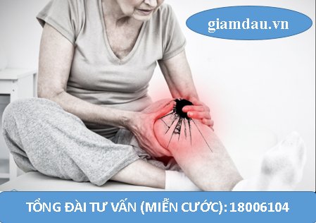 Người già là đối tượng dễ mắc chứng đau nhức xương khớp